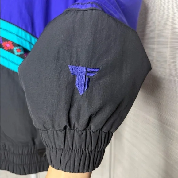 Tyrolia Skiwear Vintage Purple Black Aztec Ski Jacket Nylon Winter Coat Size 10 - Picture 4 of 11